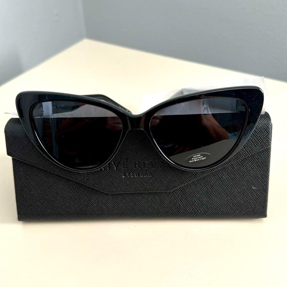 PRIVE REVAUX sunglasses Oh Darling